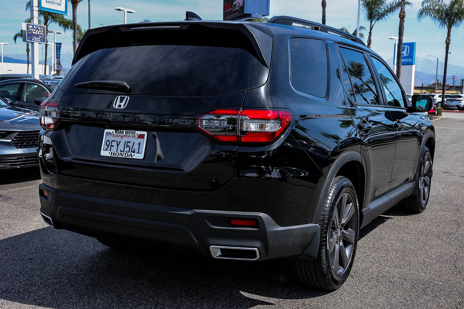 Certified 2023 Honda Pilot Sport image 7