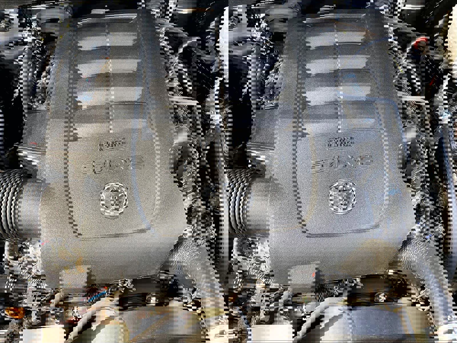 Used 2019 Toyota Sequoia SR5 image 33