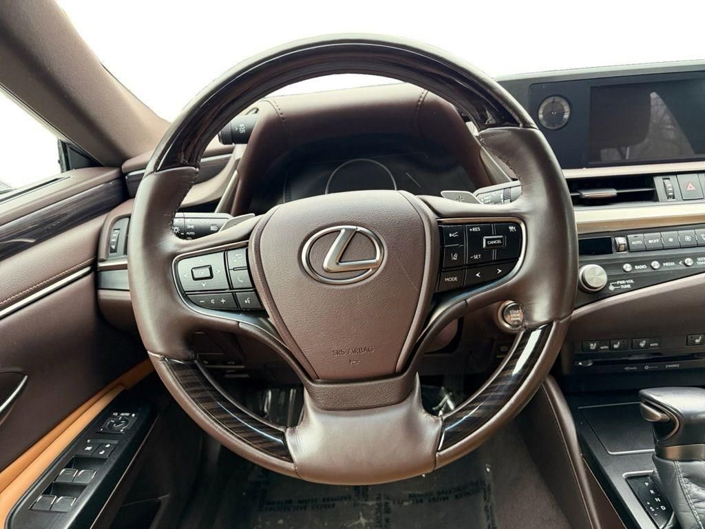 Used 2021 Lexus ES 250 w/ Premium Package image 11