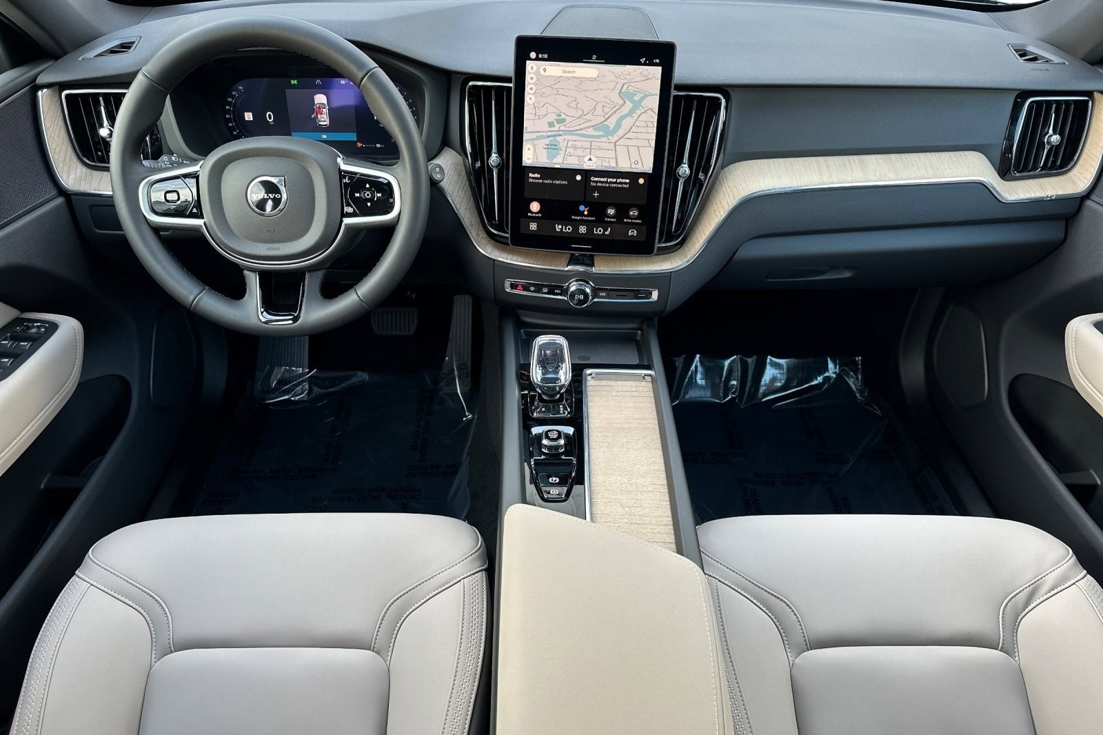 New 2026 Volvo XC60 B5 Plus w/ Protection Package Premier image 3