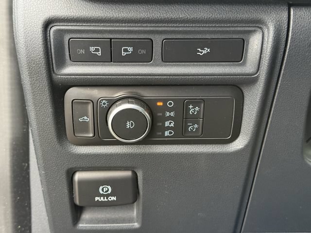 Used 2022 Ford F150 XLT w/ Equipment Group 302A High RWD image 19
