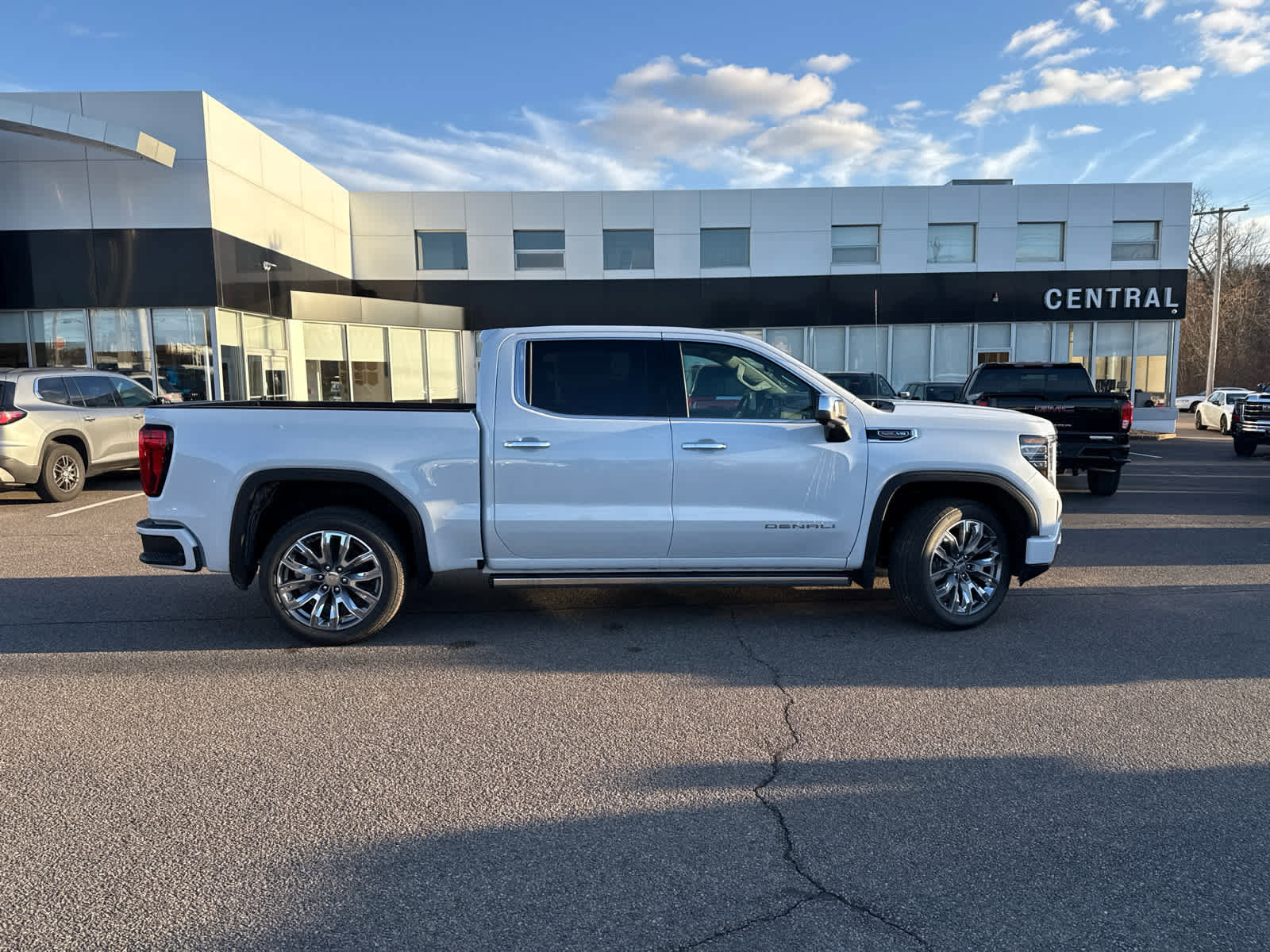 New 2026 GMC Sierra 1500 Denali w/ Denali Reserve Package image 8