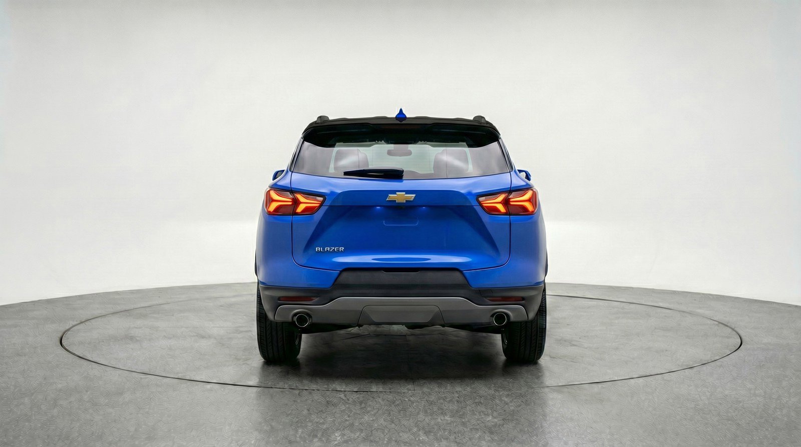Used 2025 Chevrolet Blazer LT FWD image 7