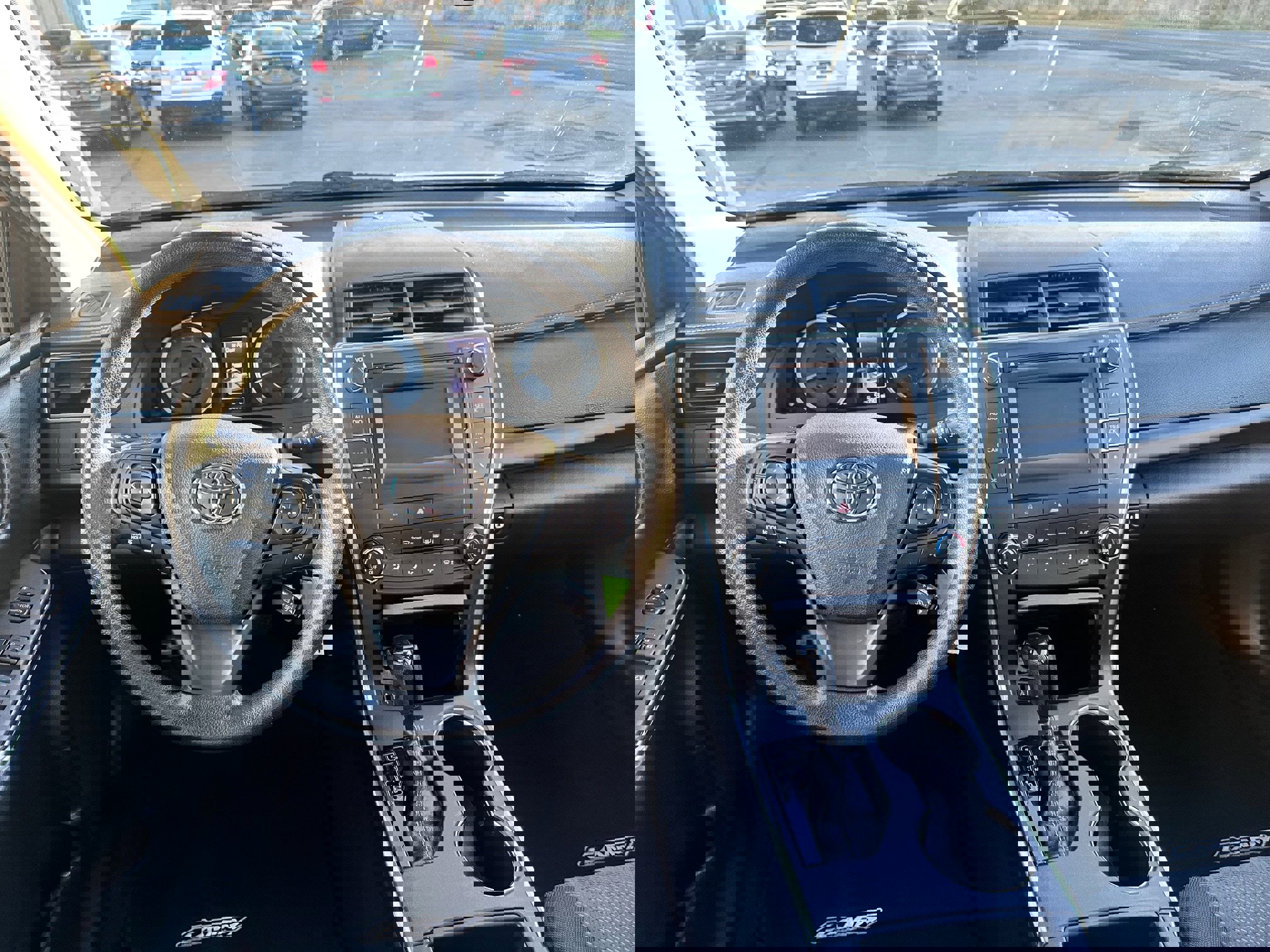 Used 2017 Toyota Camry LE image 8