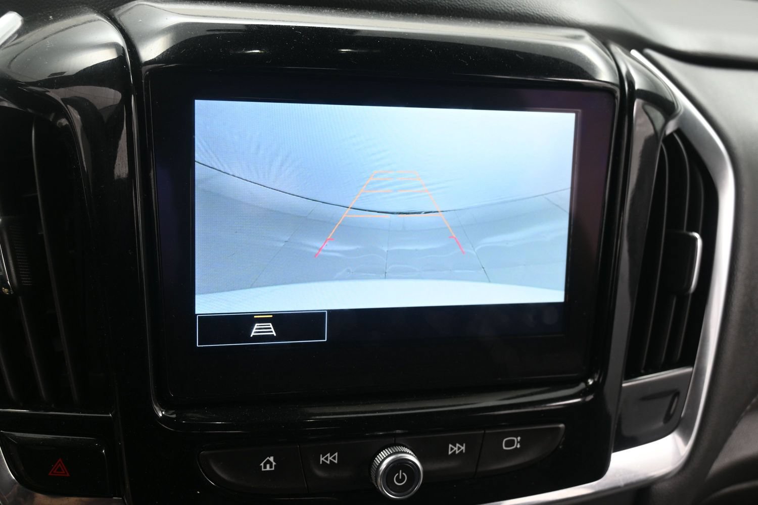 Used 2023 Chevrolet Traverse LT w/ LPO, Floor Liner Package AWD/4WD image 27