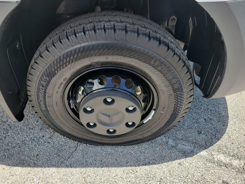 New 2025 Mercedes-Benz Sprinter 4500 image 13