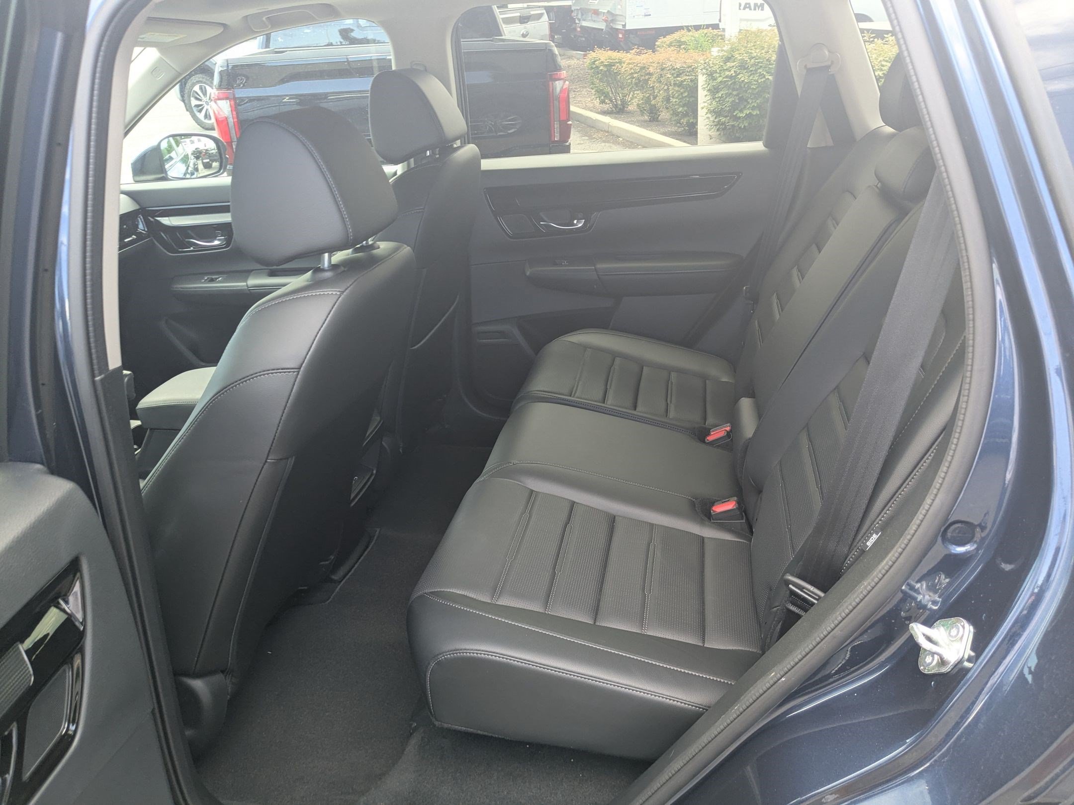 Used 2025 Honda CR-V EX-L image 31