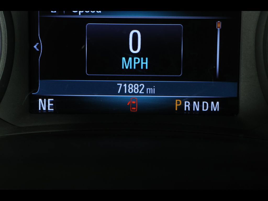 Used 2018 Buick Encore Essence FWD image 22