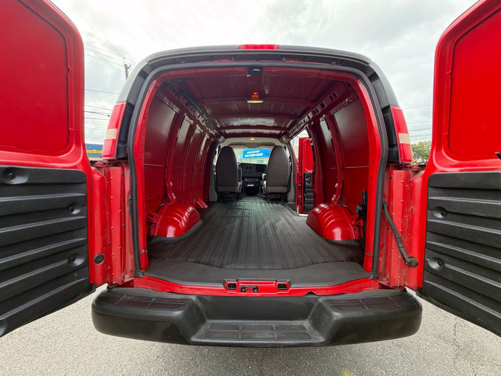 Used 2013 GMC Savana 3500 w/ Power Package RWD image 10
