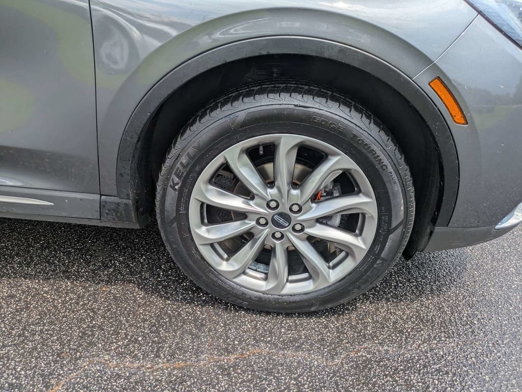 Used 2022 Lincoln Corsair AWD w/ Premium Package image 11