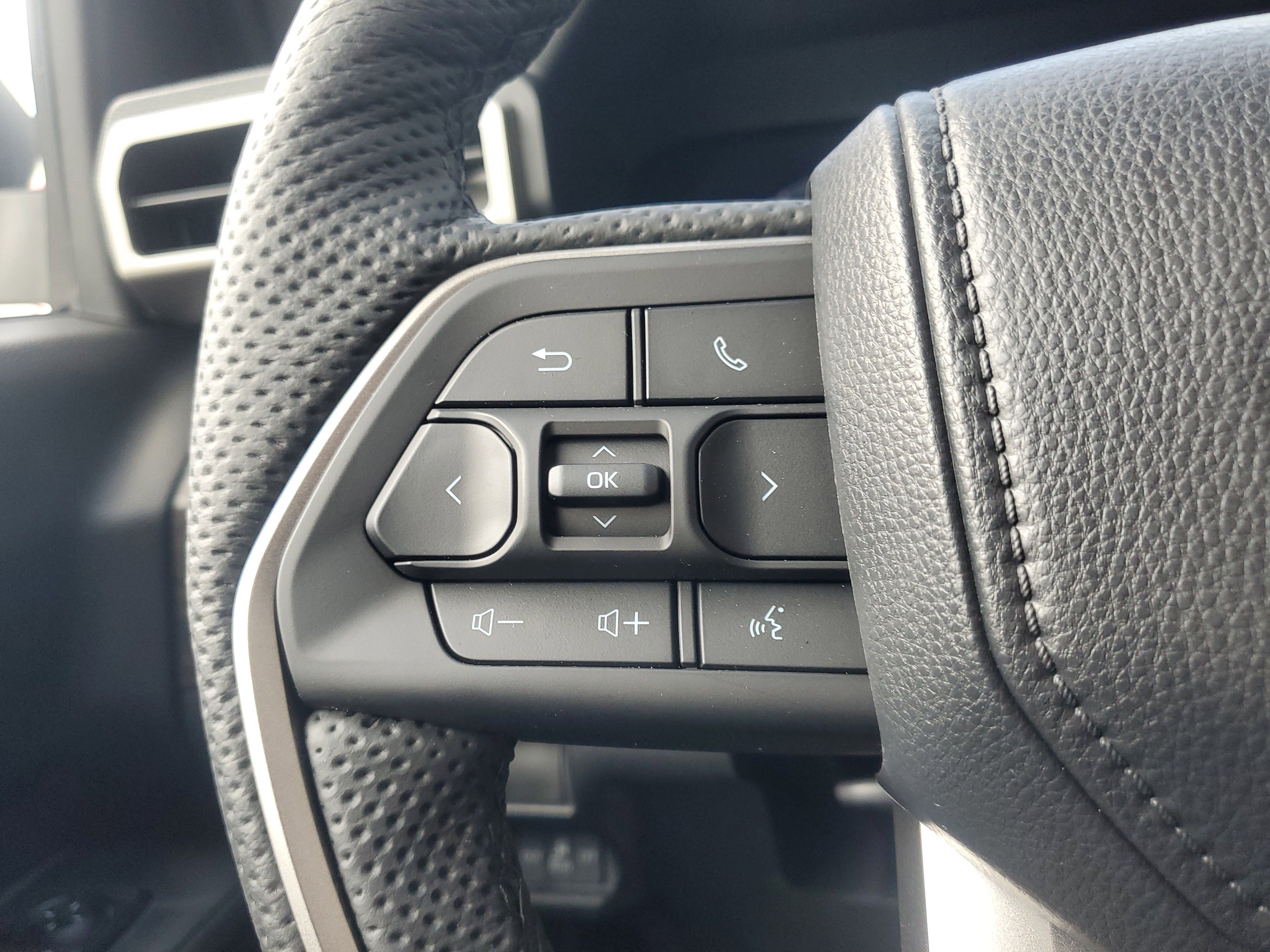 Used 2026 Toyota Tacoma Limited AWD/4WD image 21