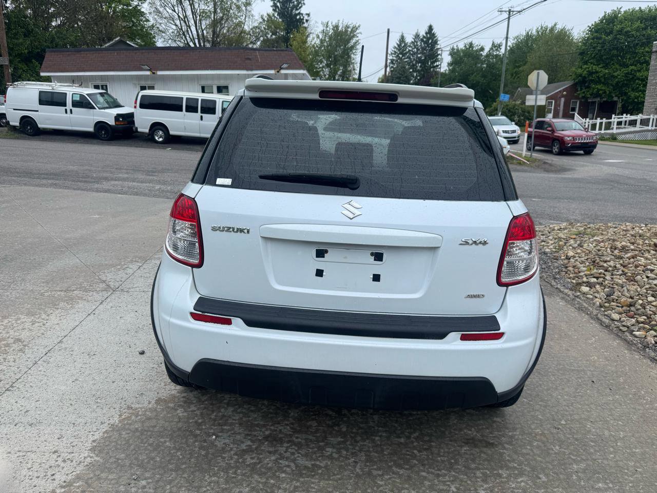 Used 2012 Suzuki SX4 Premium AWD/4WD image 4