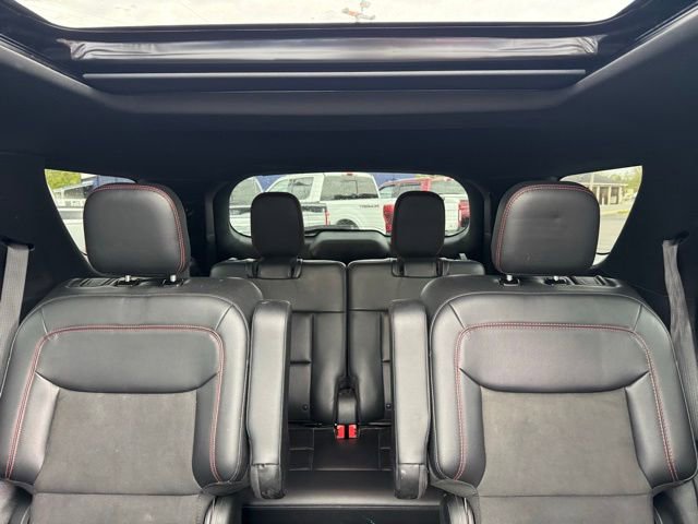 Used 2023 Ford Explorer ST-Line w/ Class IV Trailer Tow Package AWD/4WD image 33