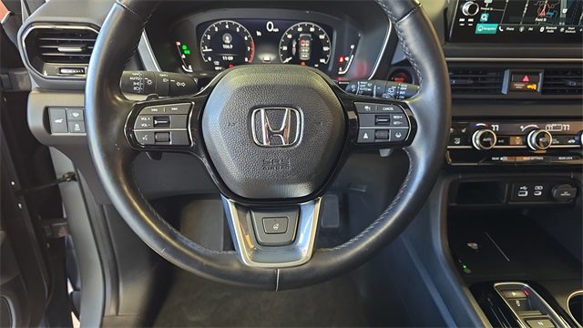 Used 2023 Honda Pilot Elite image 23
