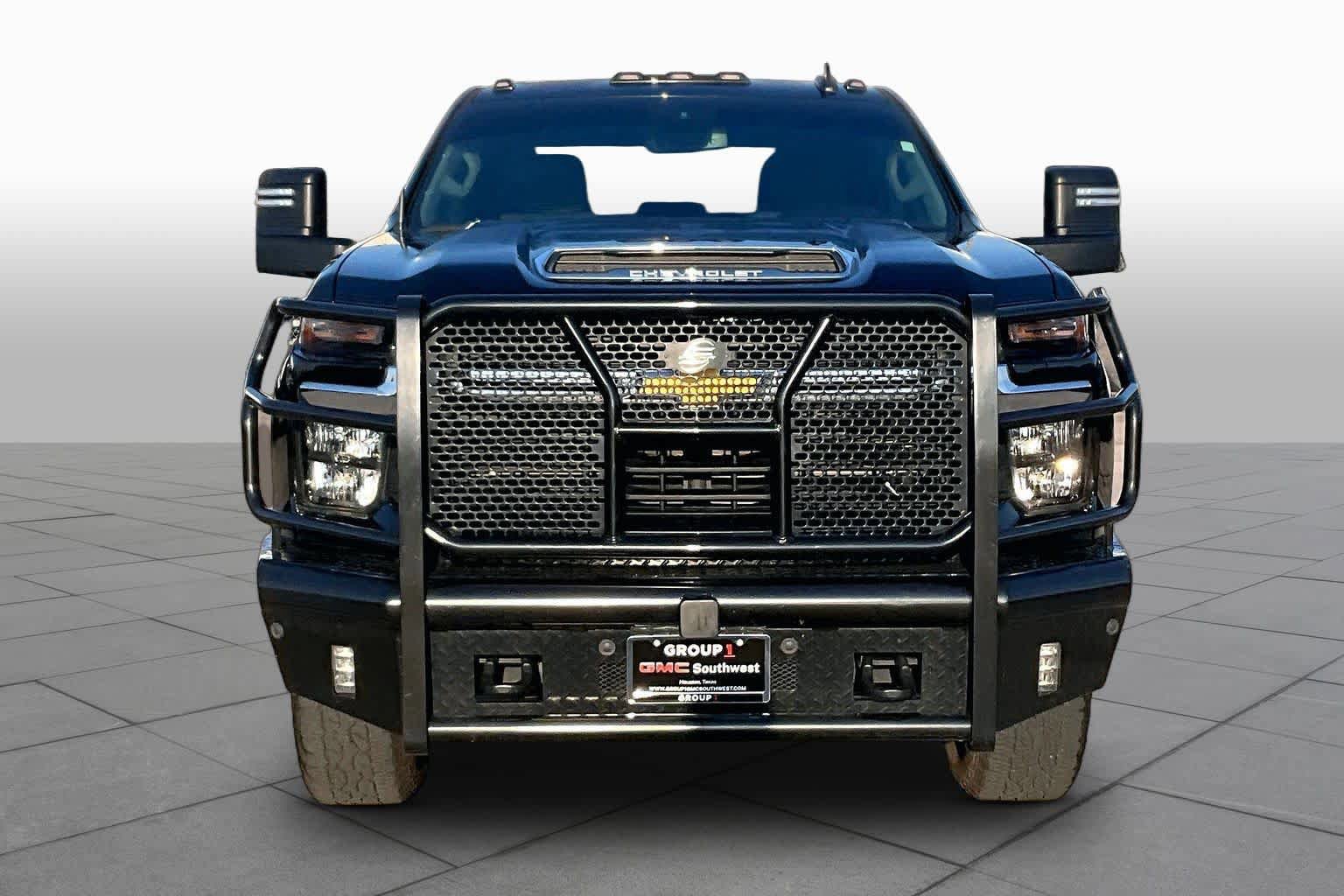 Used 2024 Chevrolet Silverado 2500 LT w/ Texas Edition AWD/4WD image 4
