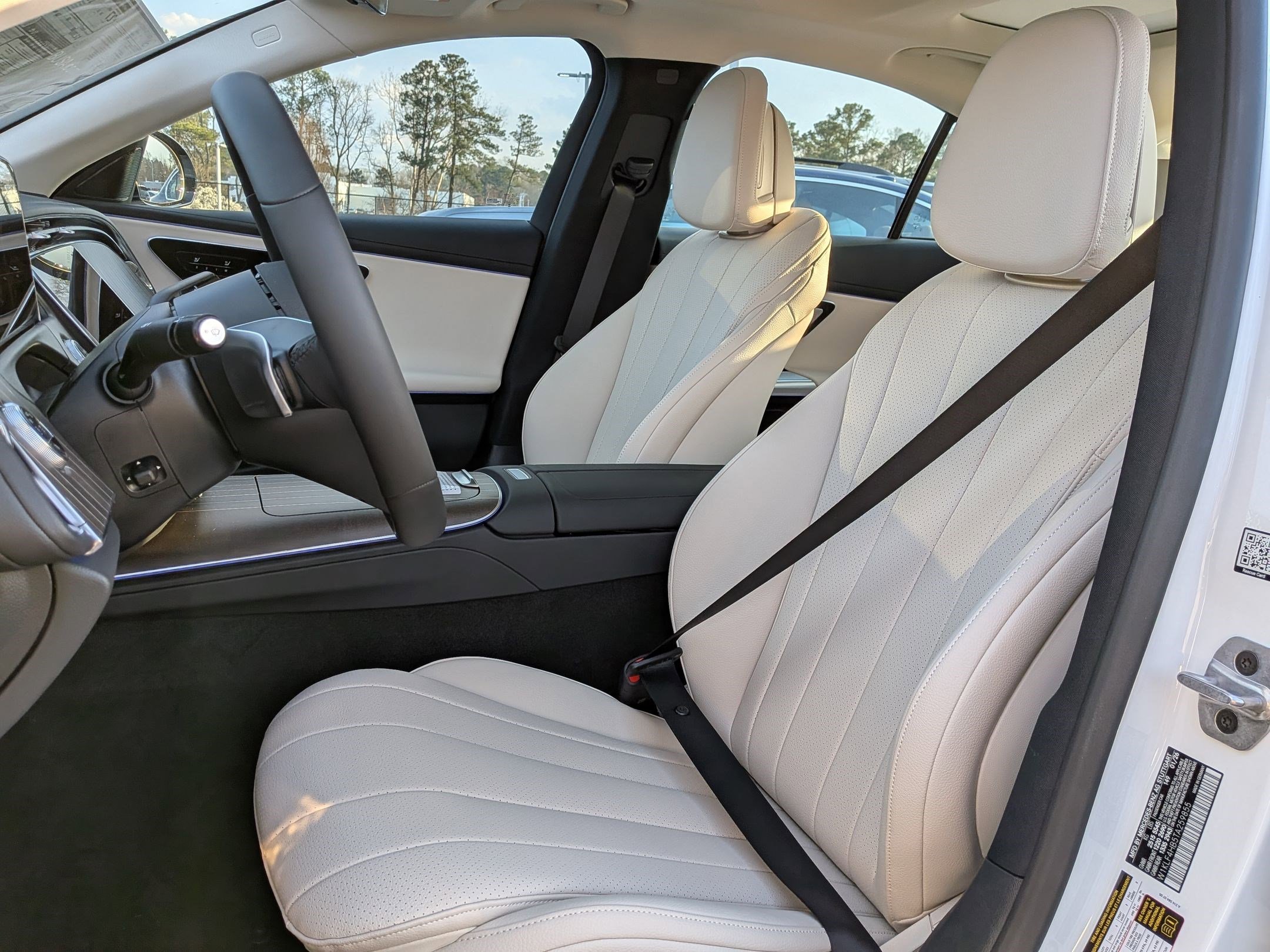 New 2026 Mercedes-Benz E 350 4MATIC Sedan image 16