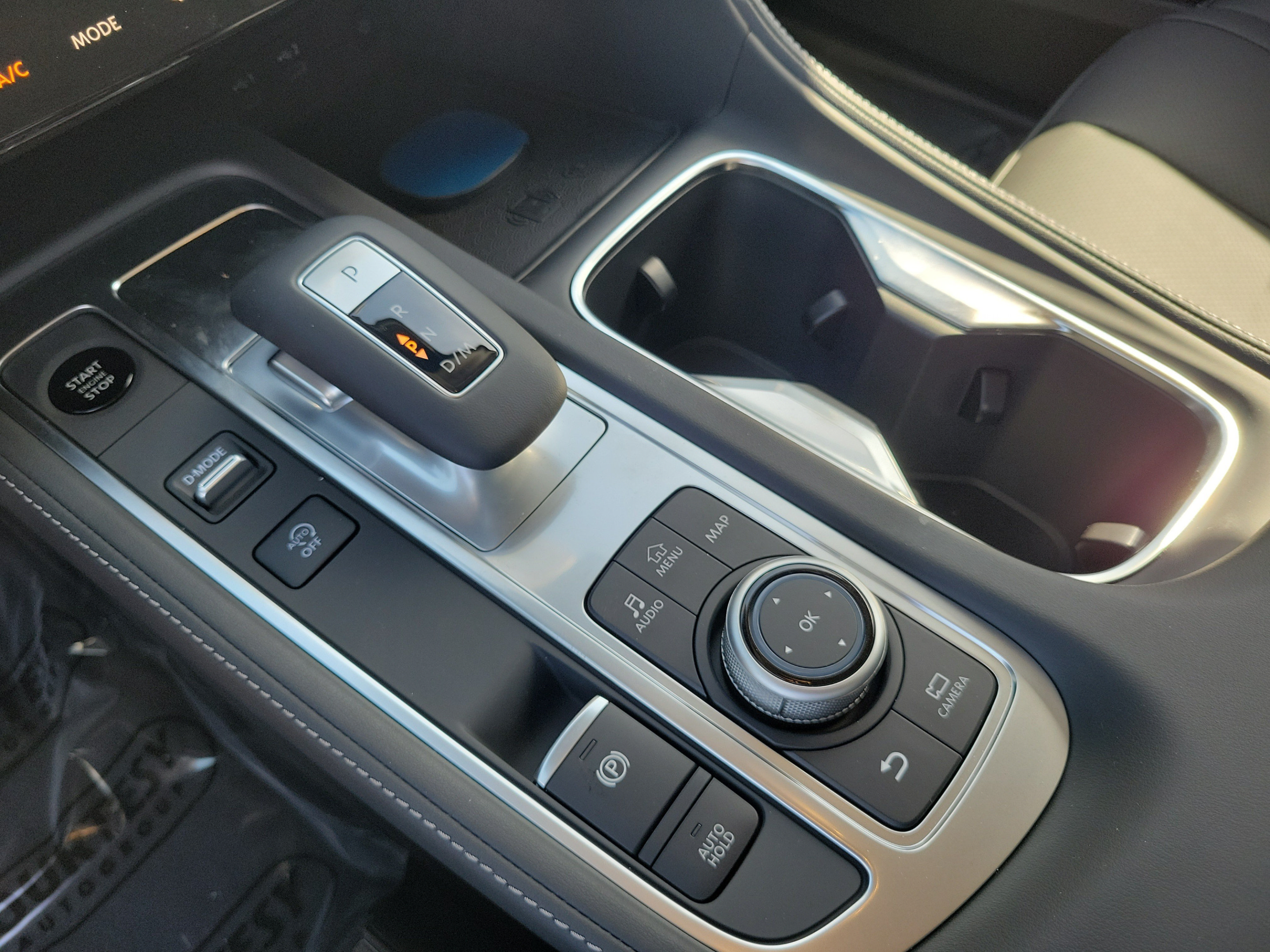 New 2027 INFINITI QX60 Luxe w/ Family Package FWD image 19