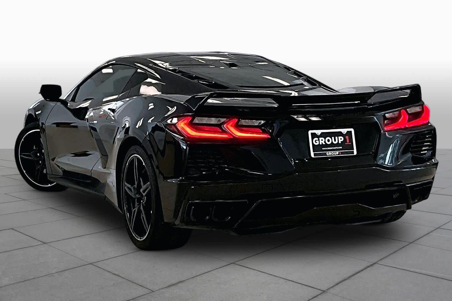 Used 2024 Chevrolet Corvette Stingray Premium Cpe w/ Z51 Performance Package RWD image 10