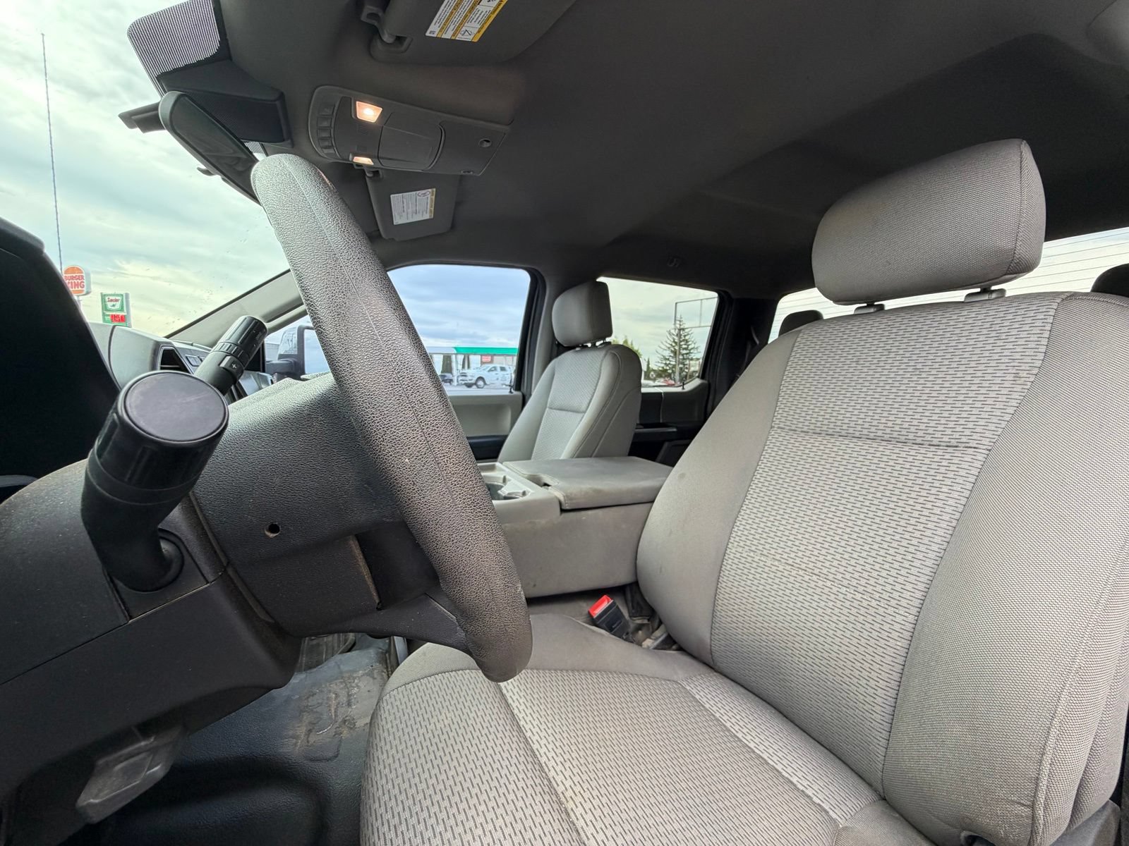 Used 2021 Ford F350 XLT w/ XLT Premium Package AWD/4WD image 7