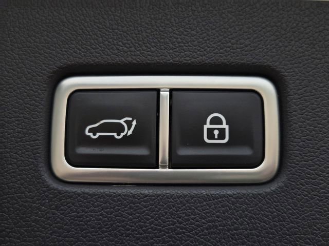 Used 2022 Kia Sorento EX w/ Panoramic Sunroof Package image 11