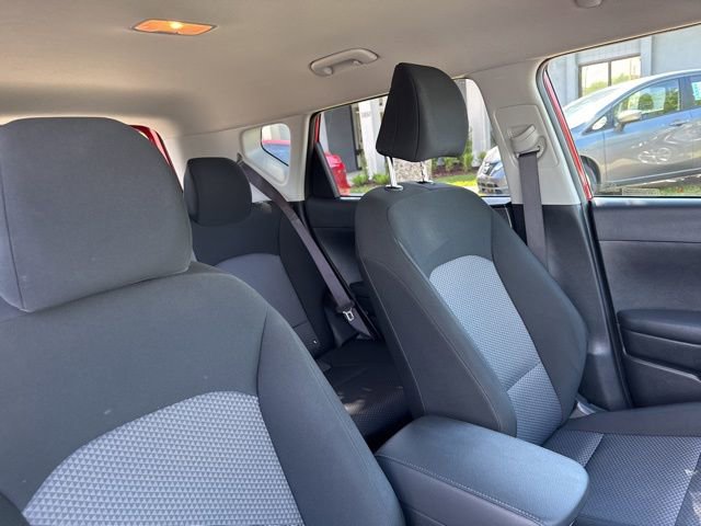 Used 2025 Kia Soul LX w/ LX Technology Package FWD image 12