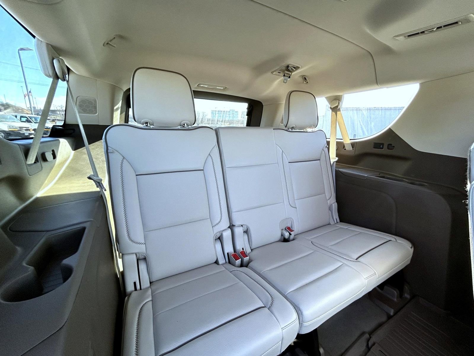 Used 2022 GMC Yukon XL Denali w/ Denali Premium Package image 21