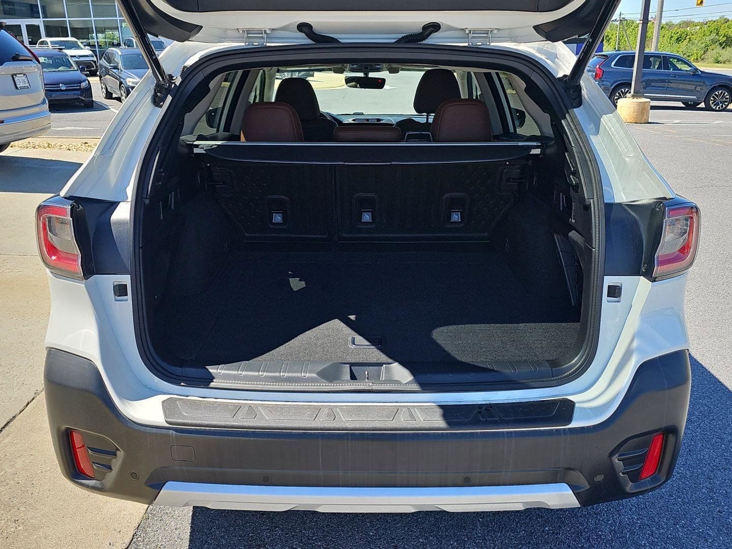 Used 2020 Subaru Outback Touring w/ Popular Package #2 AWD/4WD image 13