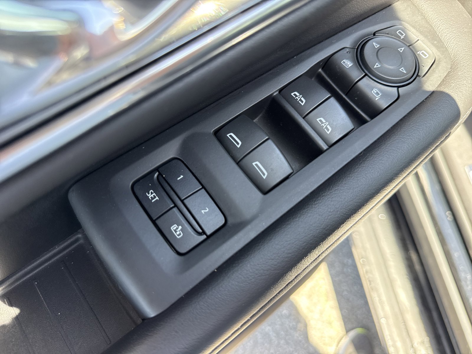 Used 2023 Chevrolet Tahoe LT w/ Luxury Package RWD image 47