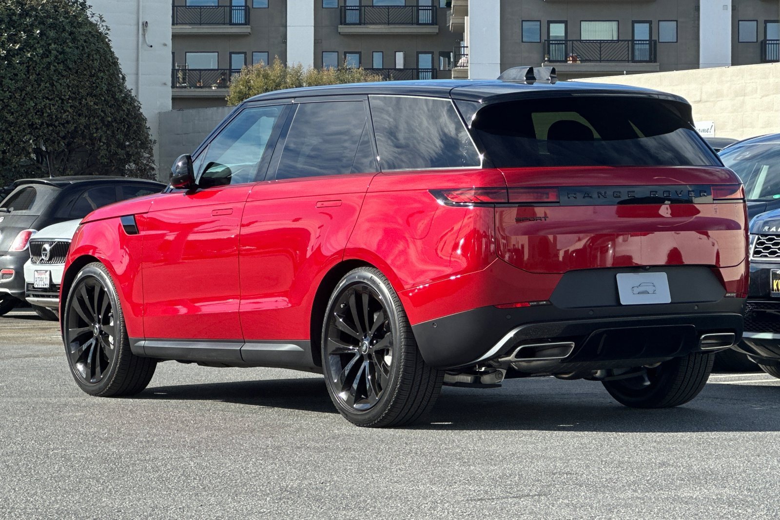 New 2025 Land Rover Range Rover Sport SE image 3