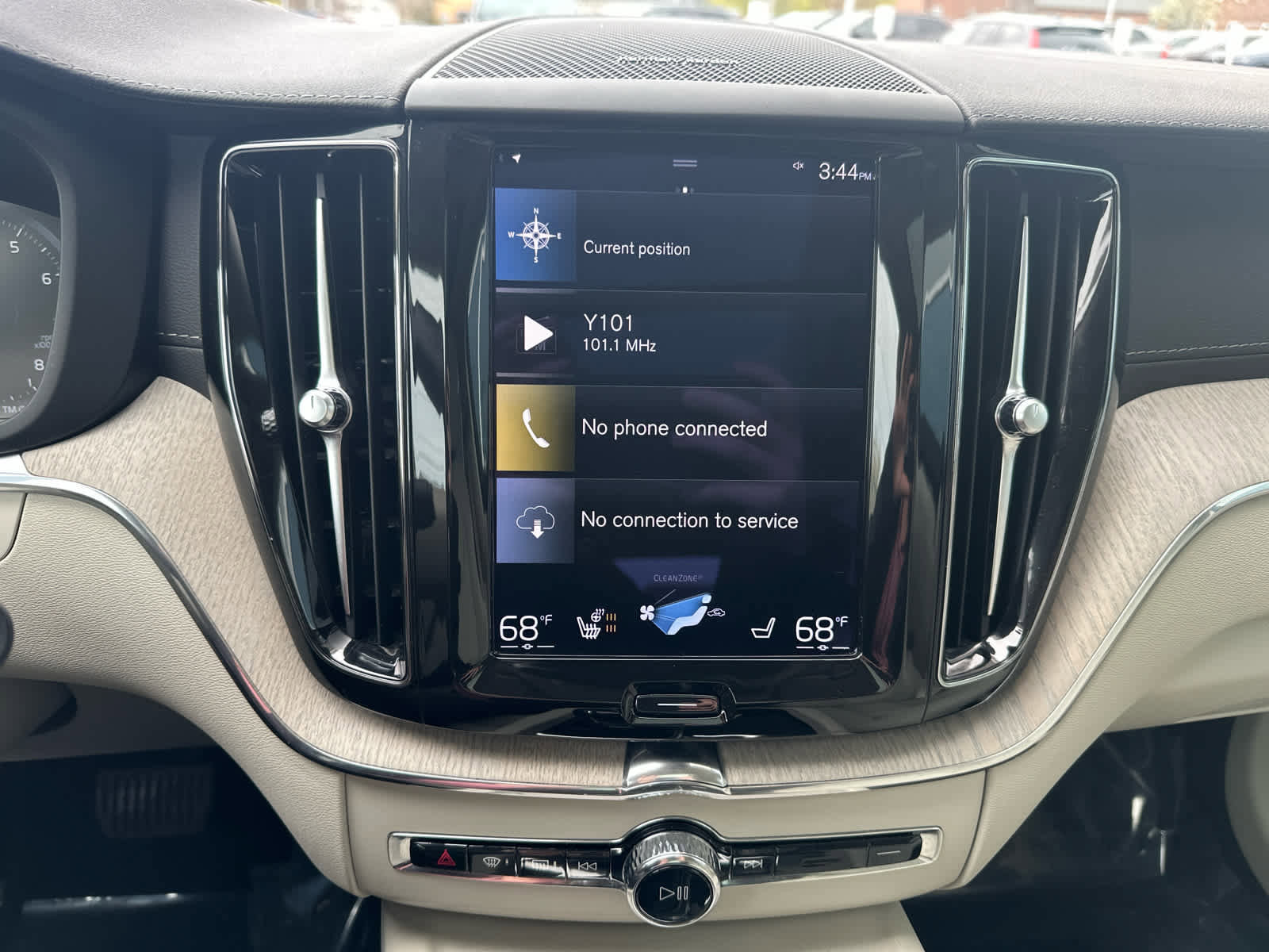 Used 2021 Volvo XC60 T6 Inscription AWD/4WD image 17