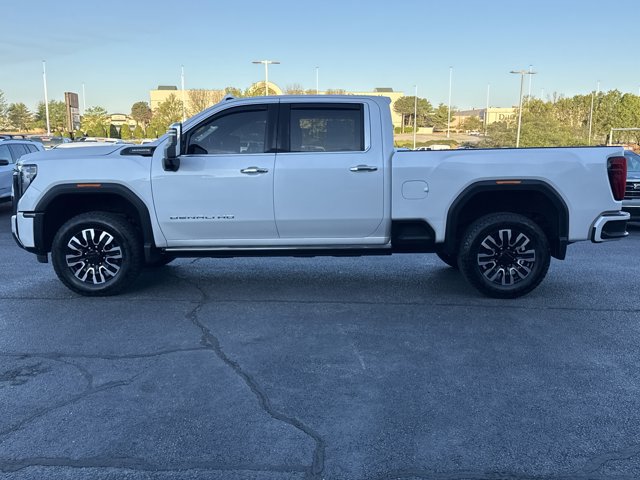 Used 2024 GMC Sierra 2500 Denali Ultimate AWD/4WD image 12