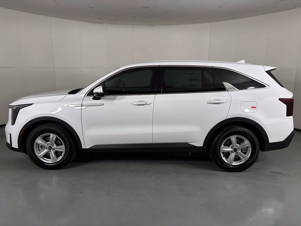 New 2026 Kia Sorento LX FWD image 5