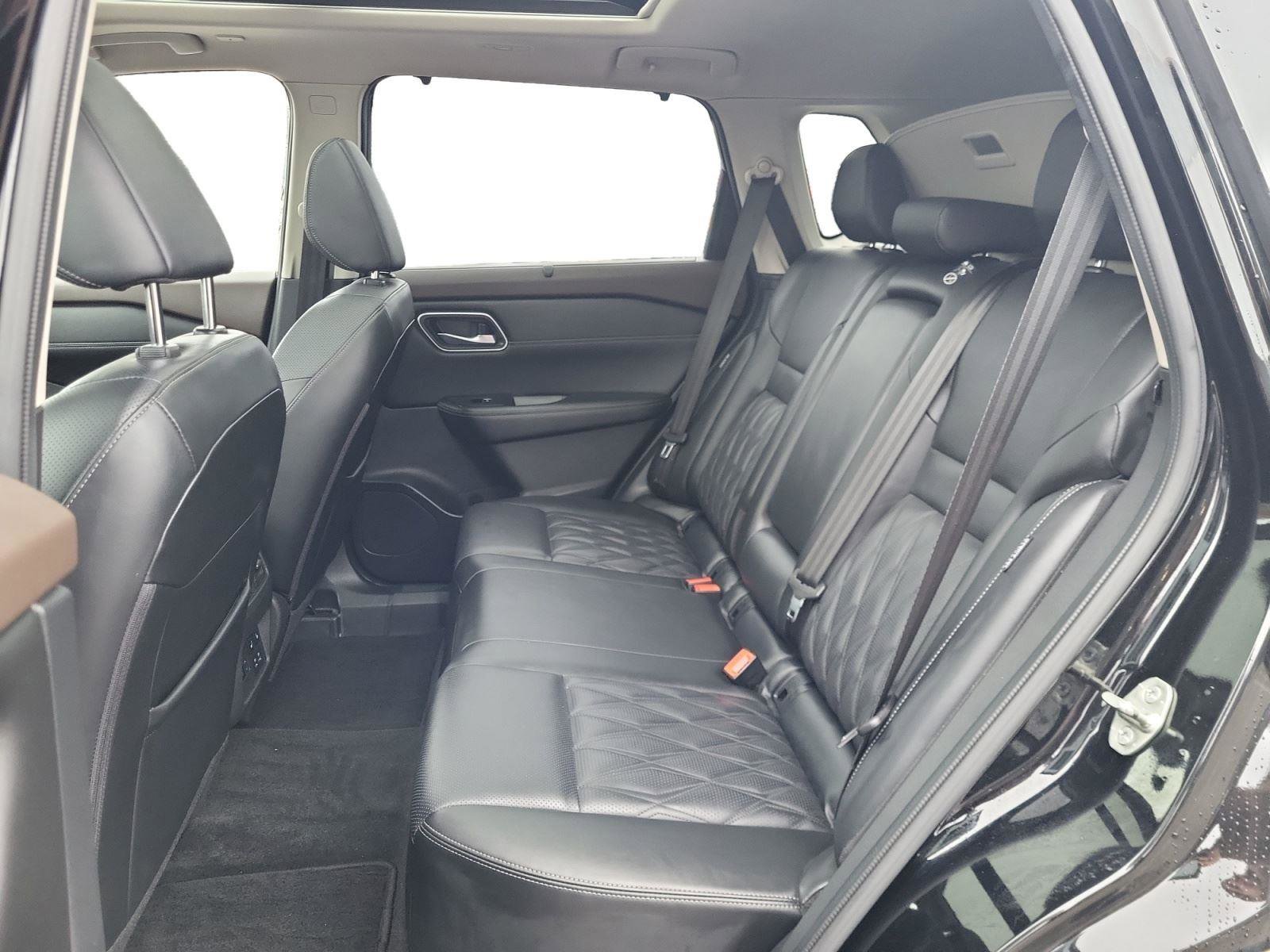 Used 2023 Nissan Rogue Platinum image 21