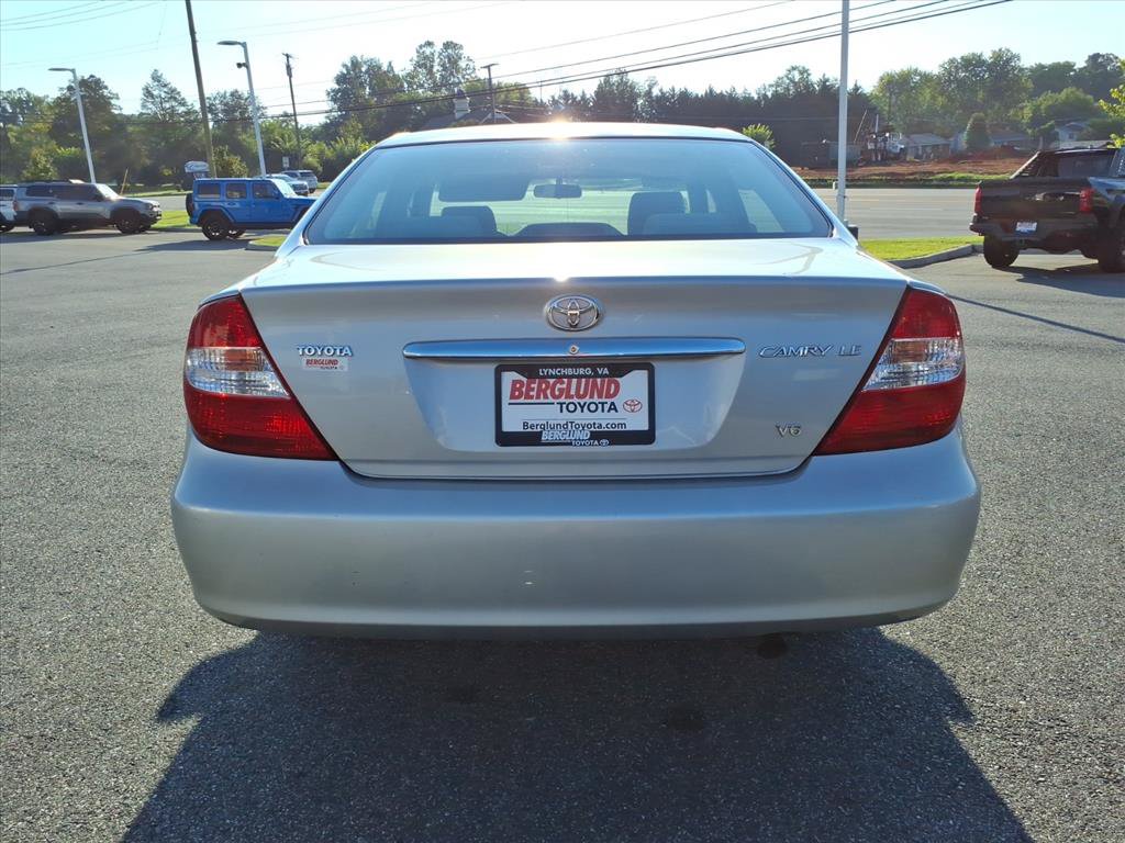 Used 2004 Toyota Camry LE FWD image 11