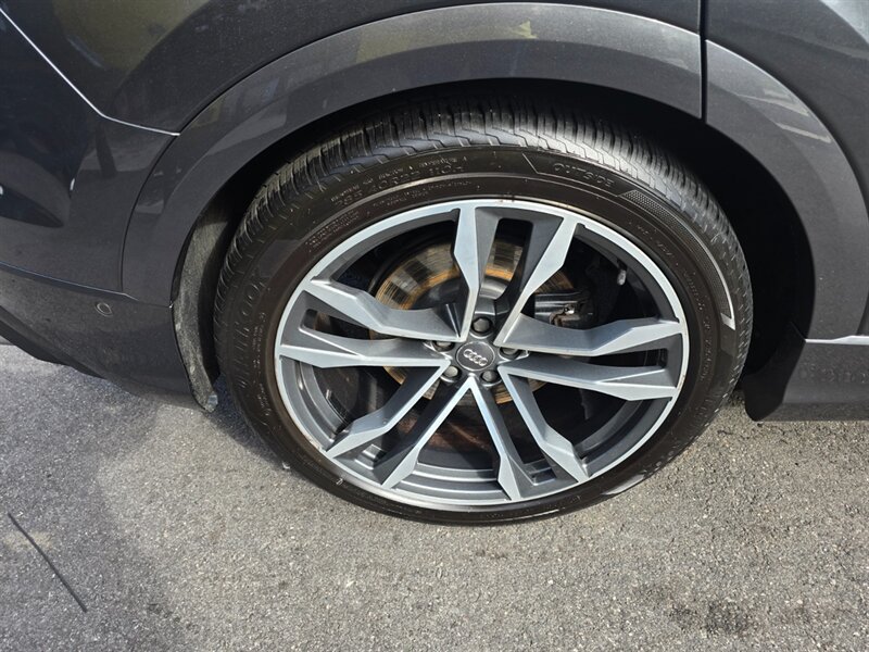 Used 2021 Audi SQ8 Prestige w/ Prestige Package AWD/4WD image 33