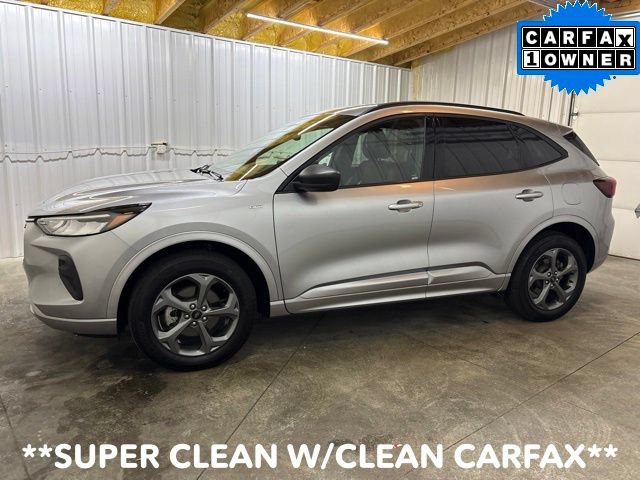 Used 2024 Ford Escape ST-Line w/ Tech Pack #1 AWD/4WD image 4
