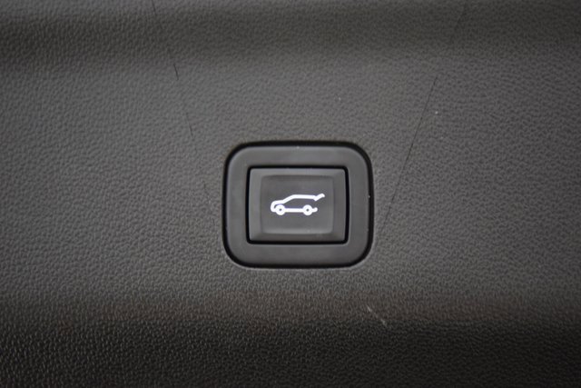 Used 2023 Cadillac Escalade Sport Platinum w/ LPO, ONYX Package image 22