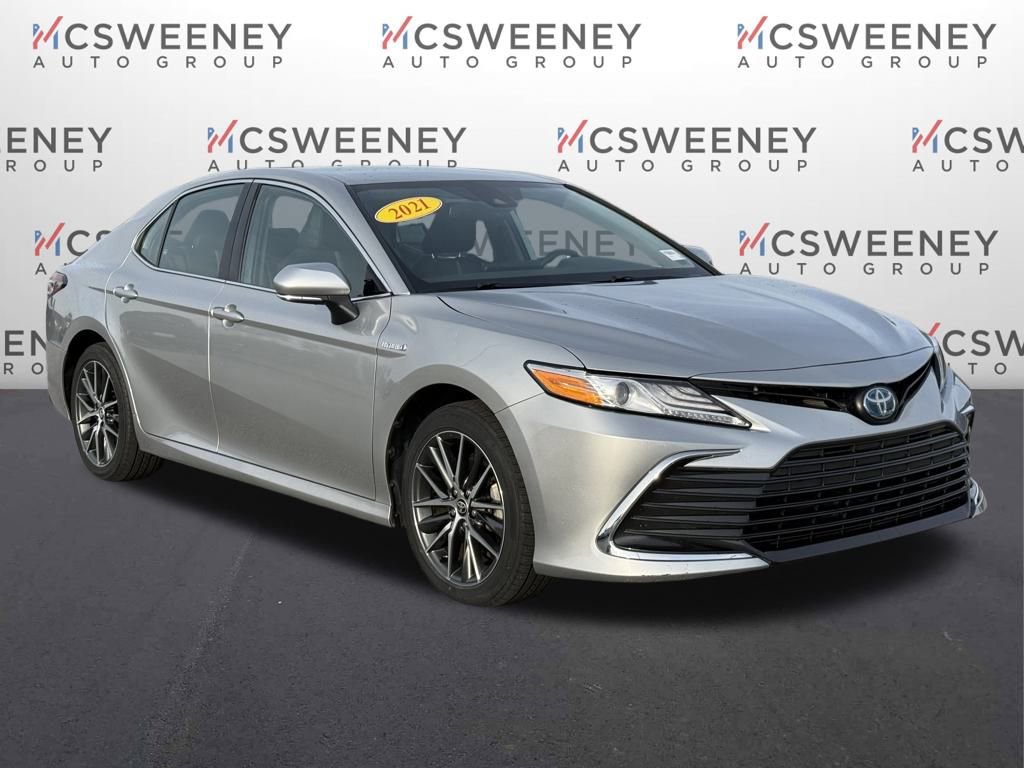 Used 2021 Toyota Camry XLE image 7