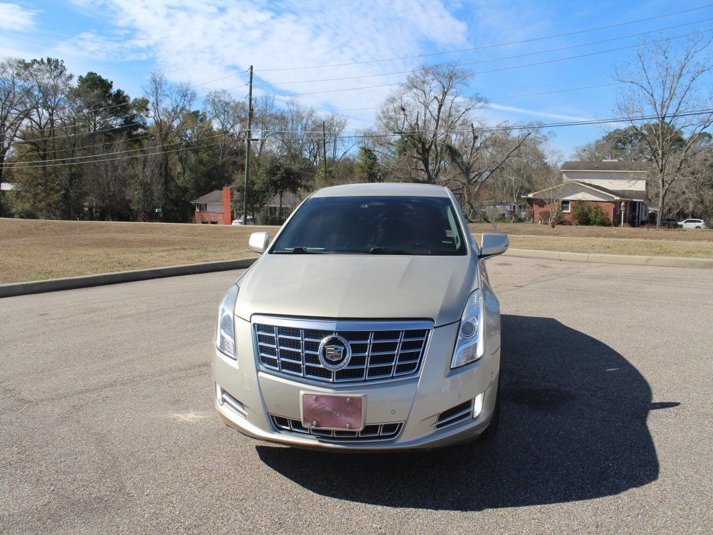 Used 2015 Cadillac XTS Luxury w/ Driver Awareness Package image 8