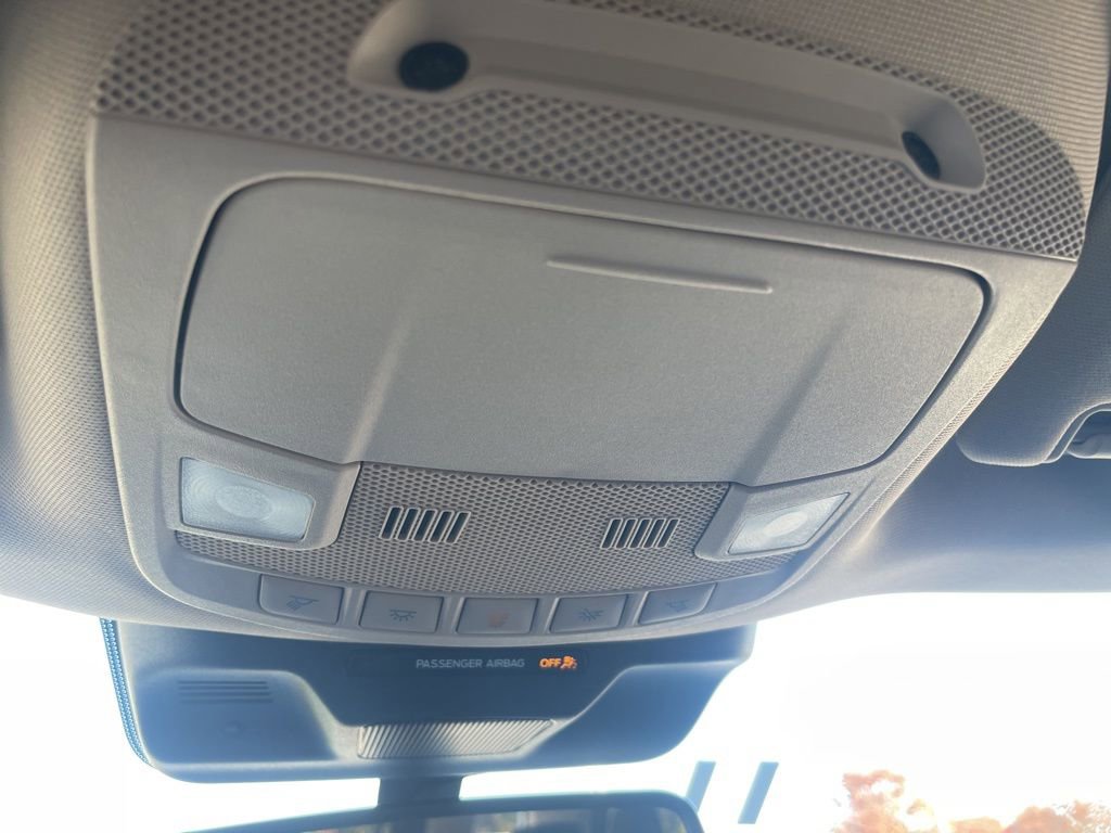 Used 2022 Ford Expedition XLT image 15