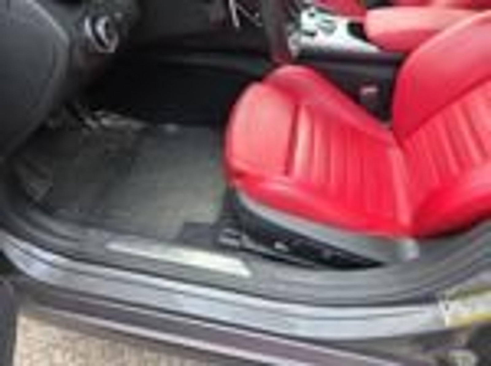 Used 2024 Alfa Romeo Giulia Veloce AWD/4WD image 9