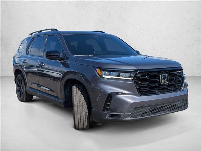 Used 2025 Honda Pilot Black Edition image 3