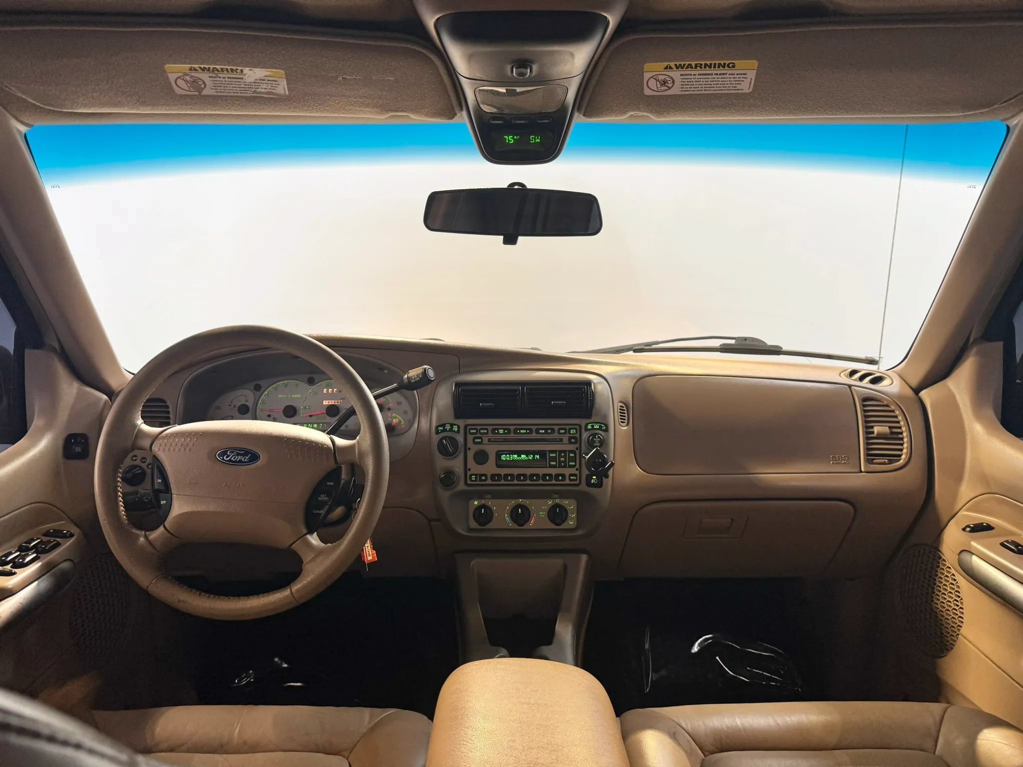 Used 2002 Ford Explorer Sport Trac 4x4 image 10