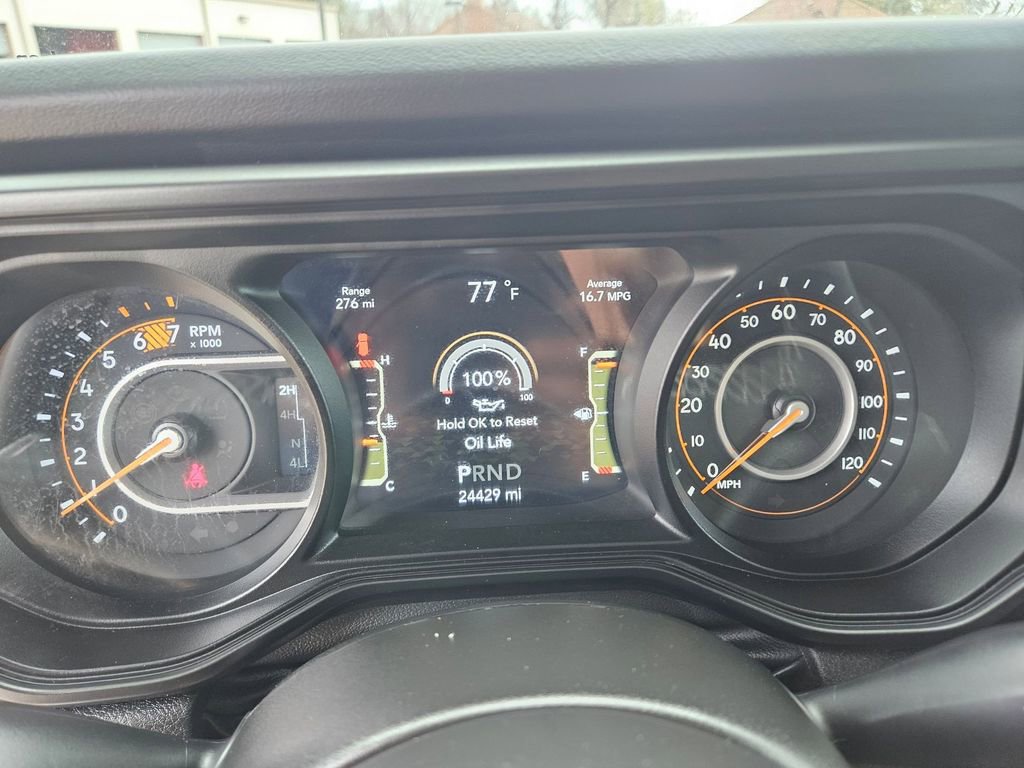 Used 2025 Jeep Wrangler Unlimited Rubicon image 17