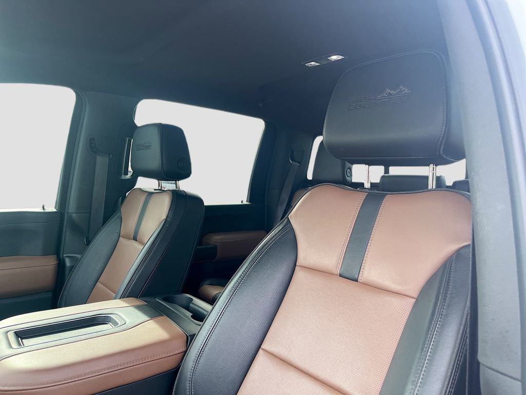 Used 2022 Chevrolet Silverado 3500 High Country w/ Technology Package image 22