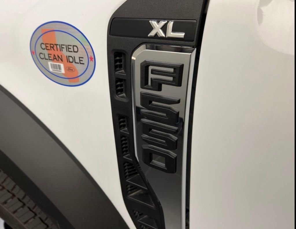New 2025 Ford F550 4x4 Regular Cab Super Duty image 30