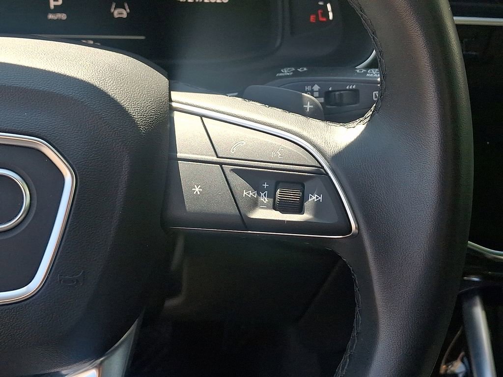 Used 2023 Audi Q7 3.0T Premium w/ Convenience Package image 22