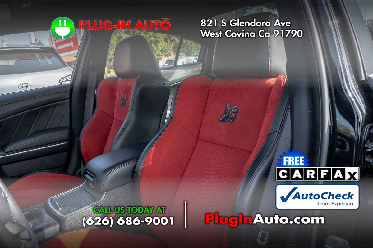 Used 2023 Dodge Charger Scat Pack image 2