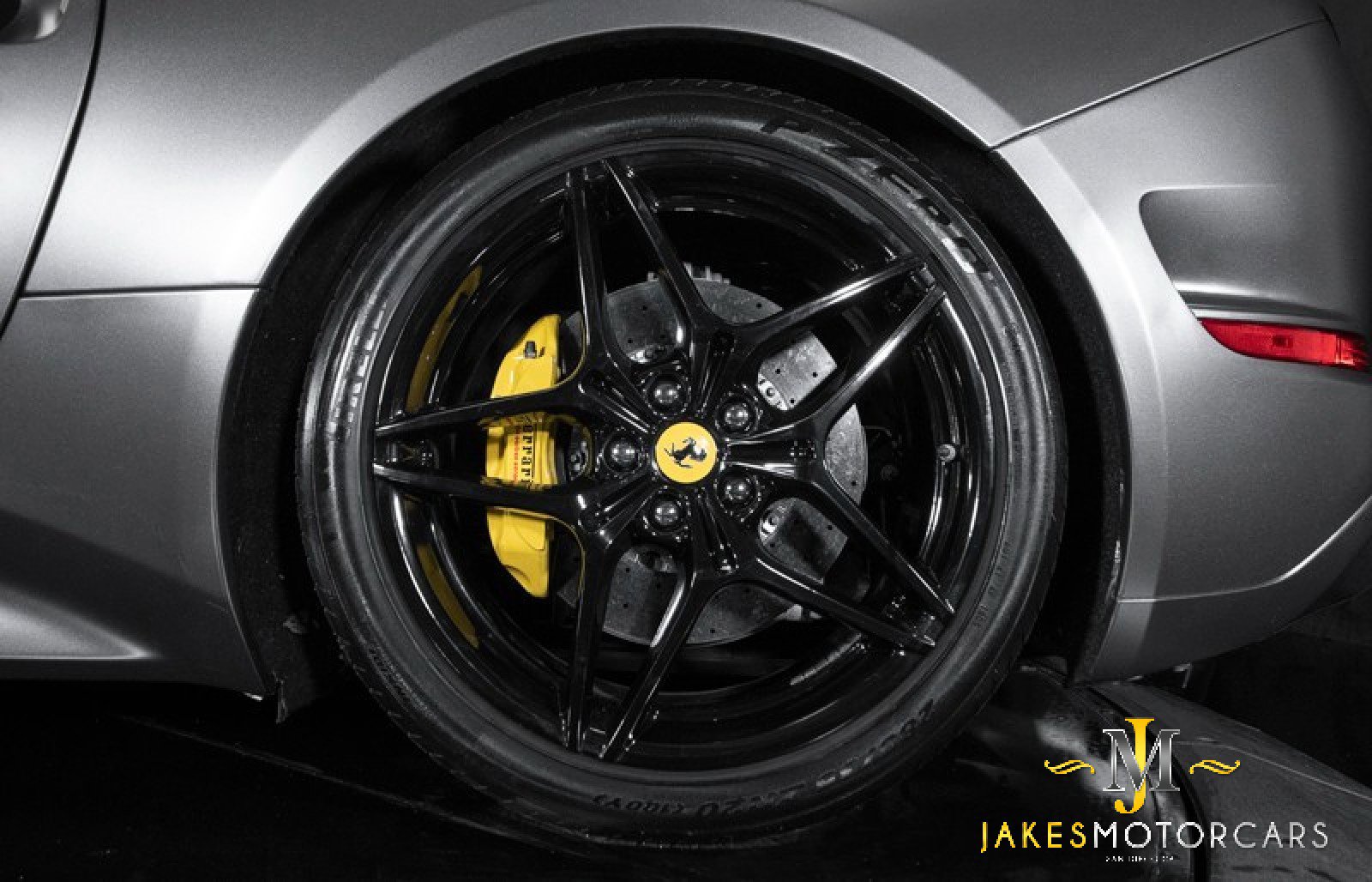 Used 2016 Ferrari California T RWD image 62
