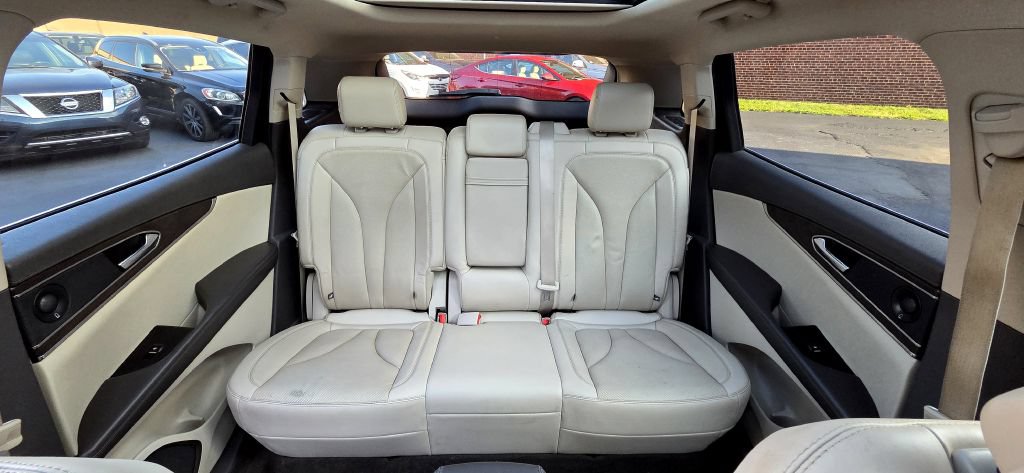 Used 2020 Lincoln Nautilus Reserve AWD/4WD image 8